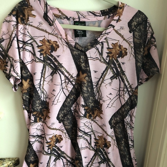 Tops - Pink Camouflage T-shirt